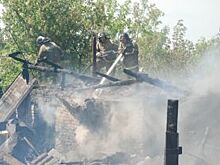 В Рудничном районе Кемерова сгорел частный дом