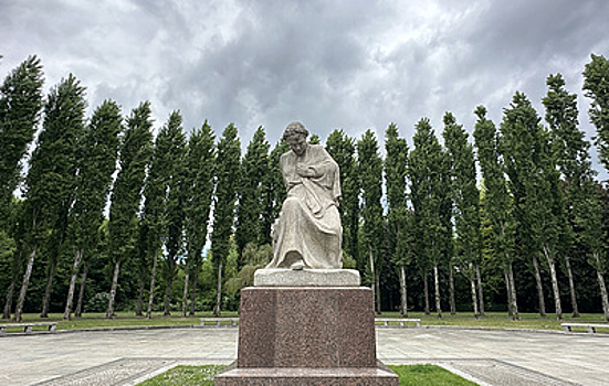 В Берлине отмечают 75 лет со дня открытия мемориального комплекса в Трептов-парке