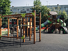 В Щелкове и Фрянове монтируют три губернаторские детские площадки