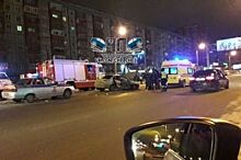Семья с двумя детьми на такси пострадала в ДТП в Челябинске
