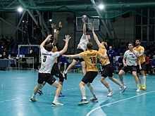 Гандболисты волгоградского «Каустика» сыграли вничью с краснодарцами