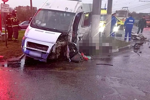 Появилось видео с места ДТП с трамваем в Туле, где погибли четыре человека