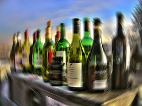Торговка «левым» алкоголем попалась на взятке