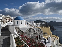 Сейсмологи выяснили, как возник «рой» из 30 000 землетрясений на Санторини