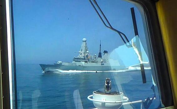 Борис, ты не прав: Зачем Джонсону потребовался демарш в Чёрном море