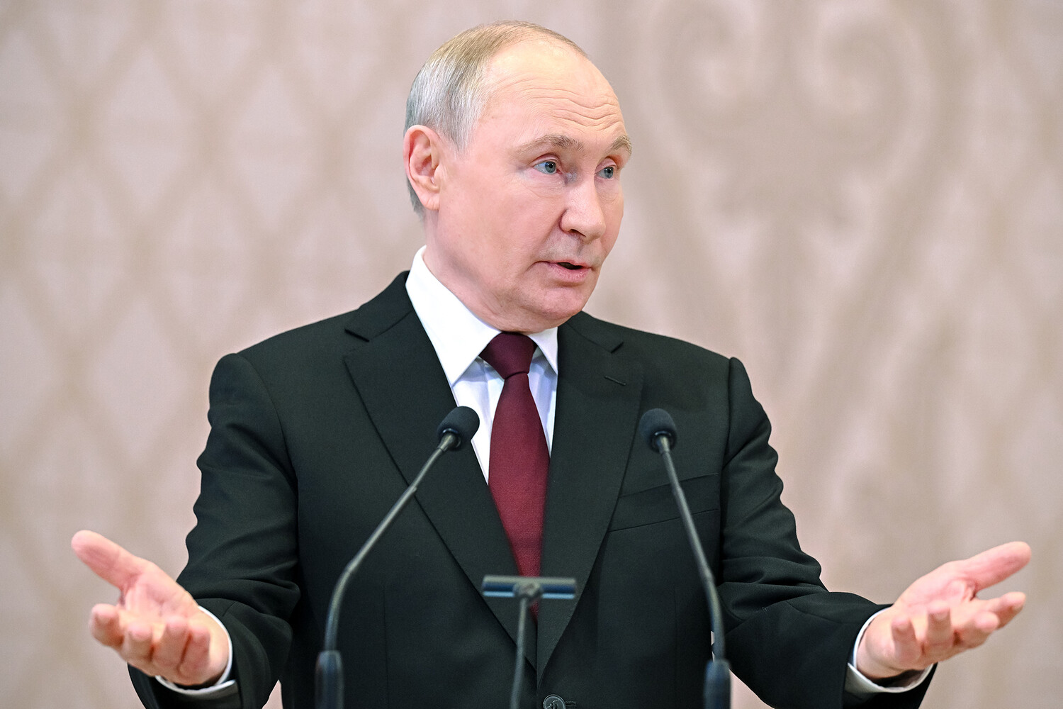 Путин: контроль над Донбассом и мир на Украине не противоречат друг другу