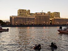 Загадочное пятно появилось на Москве-реке