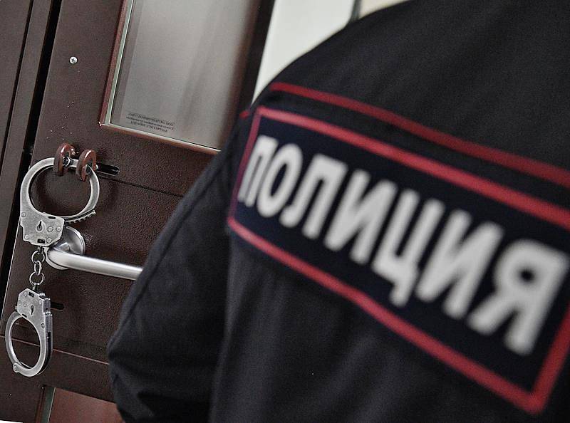Россиянин несколько лет насиловал малолетних дочерей