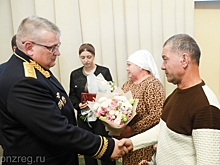 Сергей Федотов и Юрий Урванов передали орден Мужества родственникам геройски погибшего Ильдара Медведева