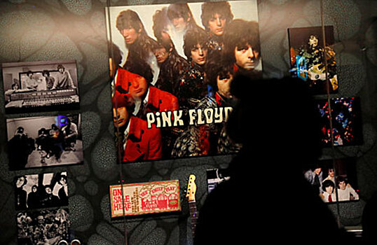 Pink Floyd в музее: полувековая истории группа в одной экспозиции