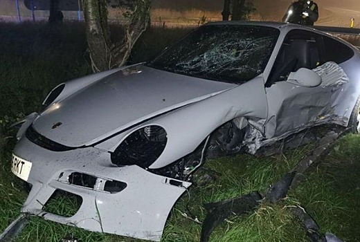 Подросток угнал и разбил семейный Porsche за 13 000 000 рублей