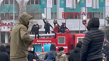 В Казахстане задержали сотни вооруженных людей на границе