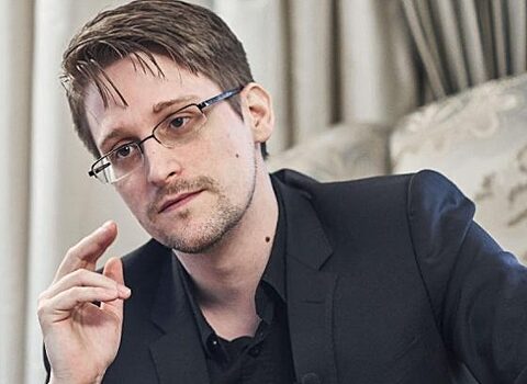 У Эдварда Сноудена родился ребенок в России