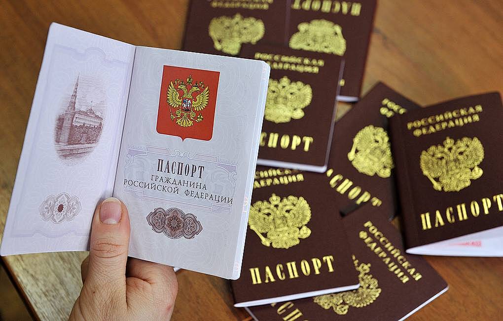 В МВД рассказали, как жители Донбасса получат паспорта РФ