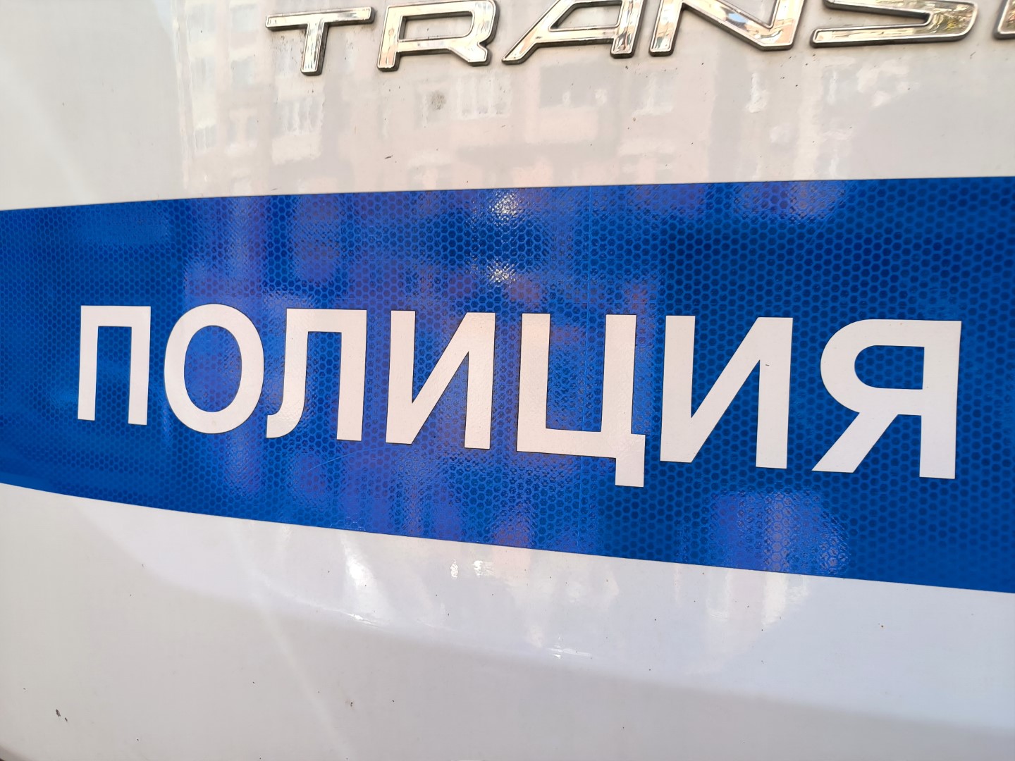 В аэропорту Владивостока задержали оставившую дочь в Таиланде туристку