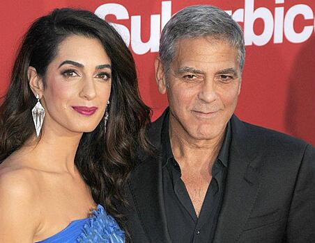 «Я не мечтала выйти замуж и родить детей»: Амаль Клуни рассказала о браке с актером и материнстве
