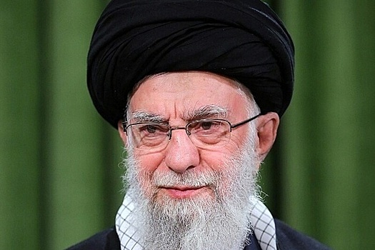 Бывший радикал, исполнитель секретных миссий, главный враг Израиля: кто такой аятолла Али Хаменеи