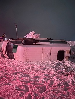 На Урале в ДТП с пассажирским автобусом пострадали три человека