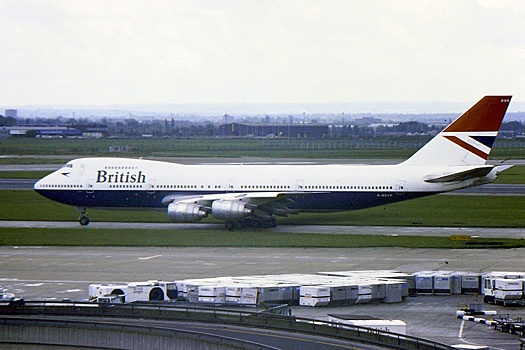 В 1982 году Boeing 747 попал в облако пепла и чудом избежал трагедии