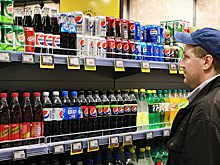 Эксперт оценил идею разрешить россиянам есть продукты в магазинах до их оплаты на кассе