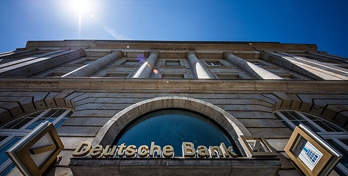 Технический сбой мешал Deutsche Bank бороться с отмыванием денег