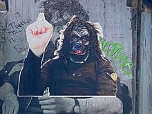 Фанаты Паши Техника осквернили мурал с Виктором Цоем в Санкт-Петербурге