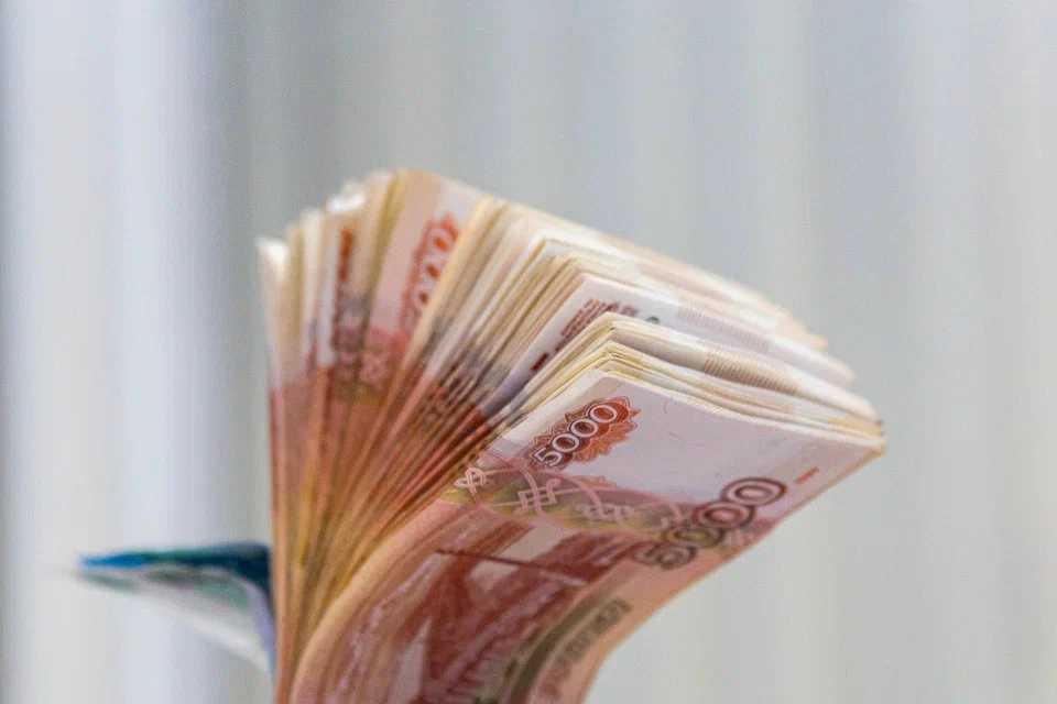 Почти 5 миллионов рублей взыскали с новосибирца за незаконную продажу квартиры