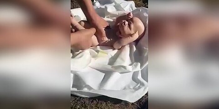 Женщина из Дагестана объяснила, что заставило ее выдать кукол за мертвых младенцев