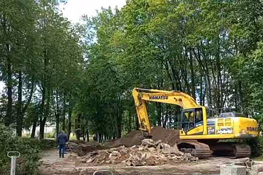 В Эстонии раскопали братское захоронение советских солдат