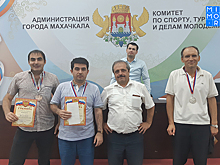 Международный гроссмейстер Джакай Джакаев выиграл турнир, посвященный Дню шахмат