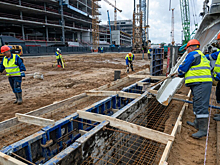 «Алиса» хочет поселиться в доме на этапе котлована