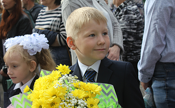 Билеты в планетарий подарили первоклассникам Болотнинского района