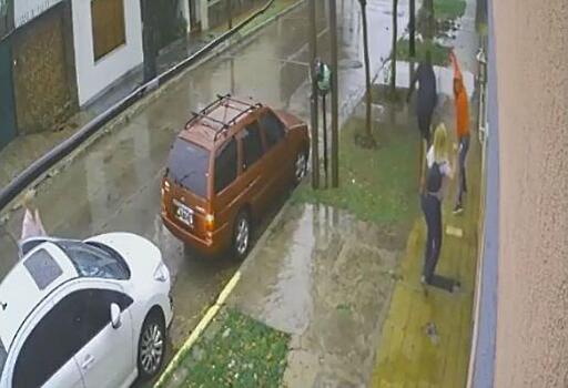 Боевая аргентинка отбила нападение двух грабителей