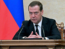 Медведев заговорил с министрами по-китайски