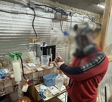 Полиция Волгограда задержала мужчину, организовавшего нарколабораторию в подвале