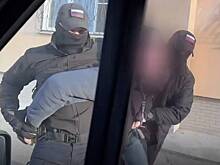 Жаждущий революции россиянин следил за военной техникой и искал оружие