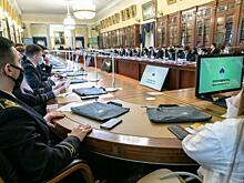 Петербургским студентам показали, как попасть на работу в нефтяную компанию