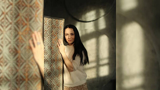 Актриса Валерия Ланская выступила в образе оперной дивы Нетребко на шоу «Точь-в-точь»