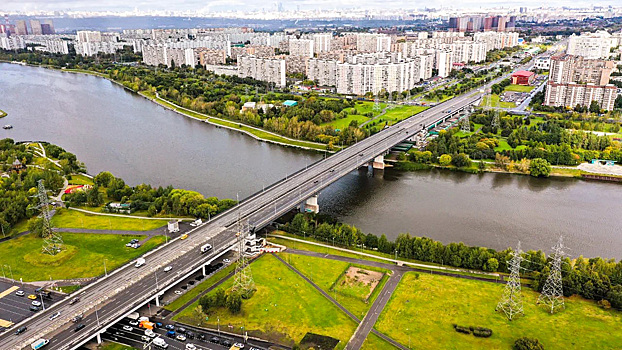 В Москве заменят три километра перильных ограждений на мостах, путепроводах и в тоннелях
