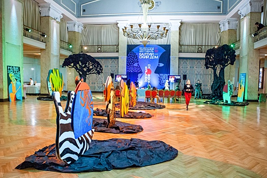 "Залпом и без антрактов": в Петербурге начался фестиваль "Балтийский дом"