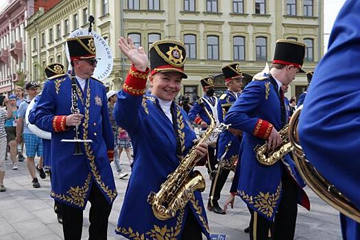 Парад оркестров: как Нижний Новгород встречает свое 800-летие