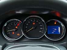 После замены масла Дастер требует повторить процедуру – что делать?