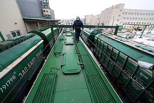 Россия не может справиться с рекордными урожаями