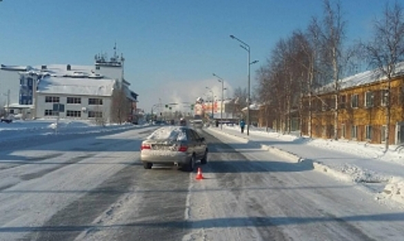 Не поделили пешеходный переход. В Тарко-Сале легковушка сбила мужчину