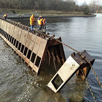 На Канале имени Москвы в СЗАО установили заградительные ворота