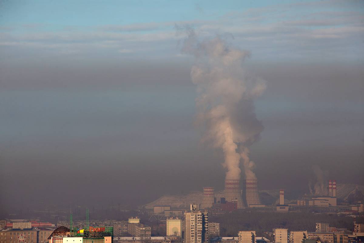 В Челябинске создали искусственное дерево для очистки воздуха от смога