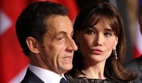 Как выглядела Карла Бруни до пластики и чем занималась до знакомства с Николя Саркози
