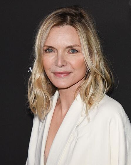 С тех пор прошло 38 лет, и актриса изменилась. 