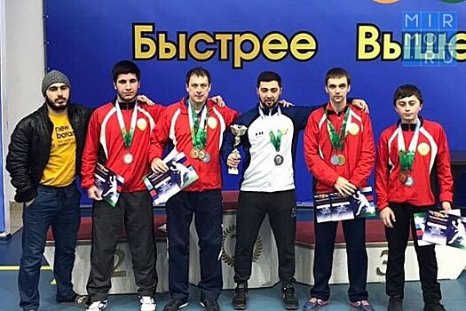 Сборная Дагестана по настольному теннису – серебряный призер чемпионата СКФО