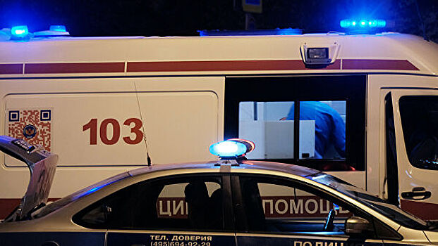 В Москве столкнулись автобус и уборочная машина